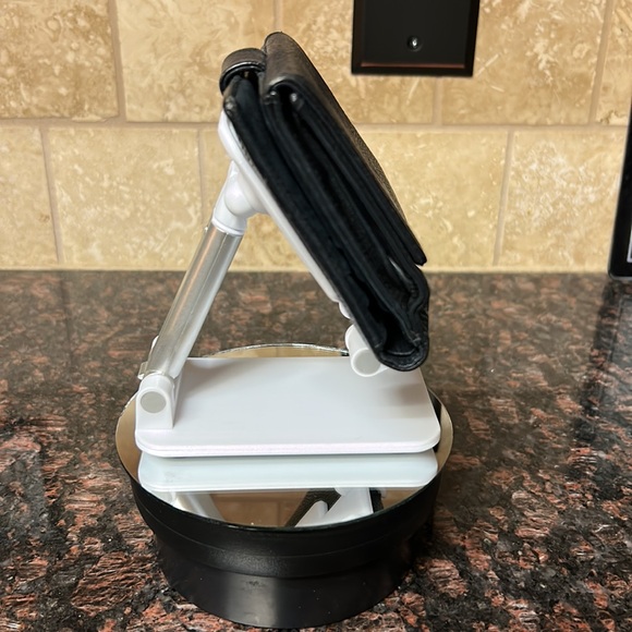 Chanel Timeless Black Caviar Compact Bifold - Picture 4 of 8